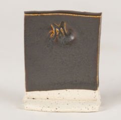 SW104 Black Walnut Stoneware Sır